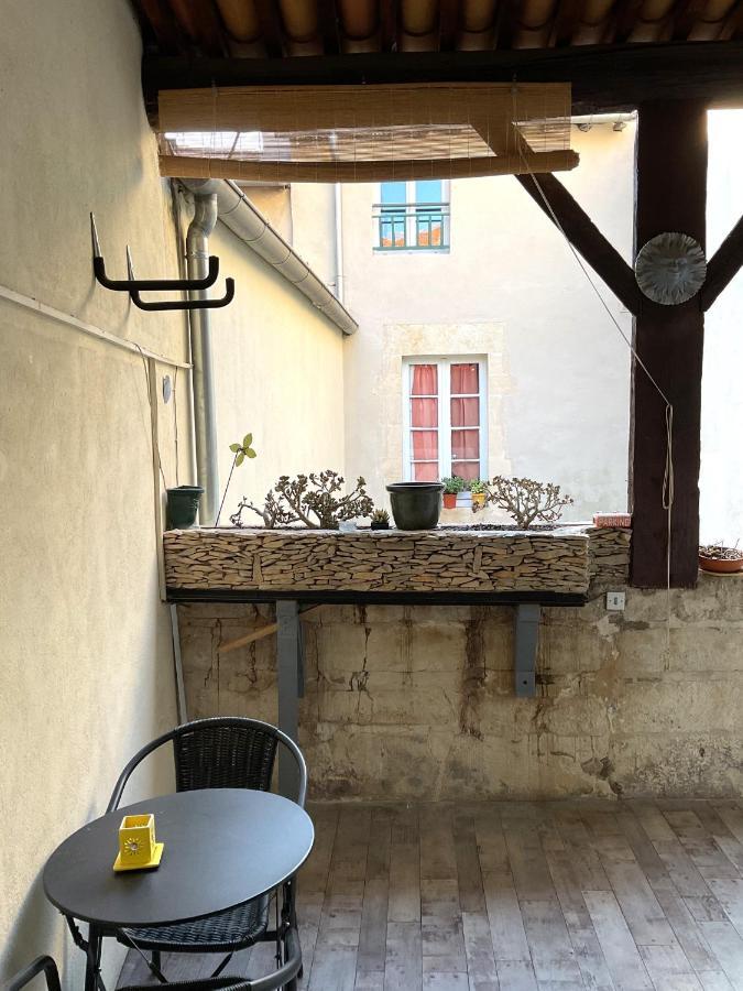 Place Aux Herbes Appartement Nîmes Buitenkant foto