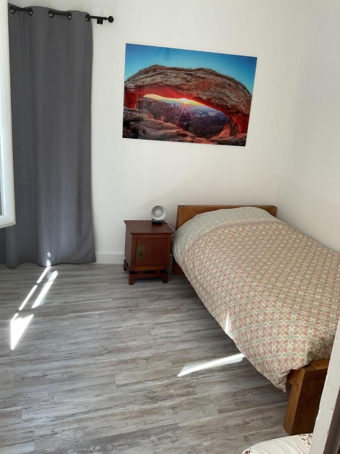 Place Aux Herbes Appartement Nîmes Buitenkant foto