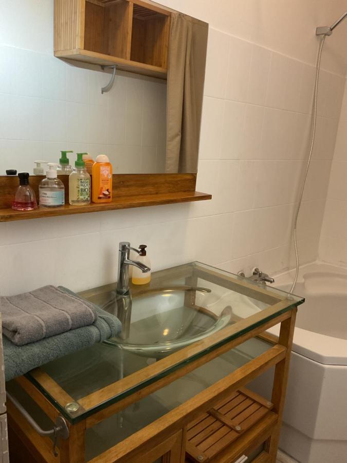 Place Aux Herbes Appartement Nîmes Buitenkant foto