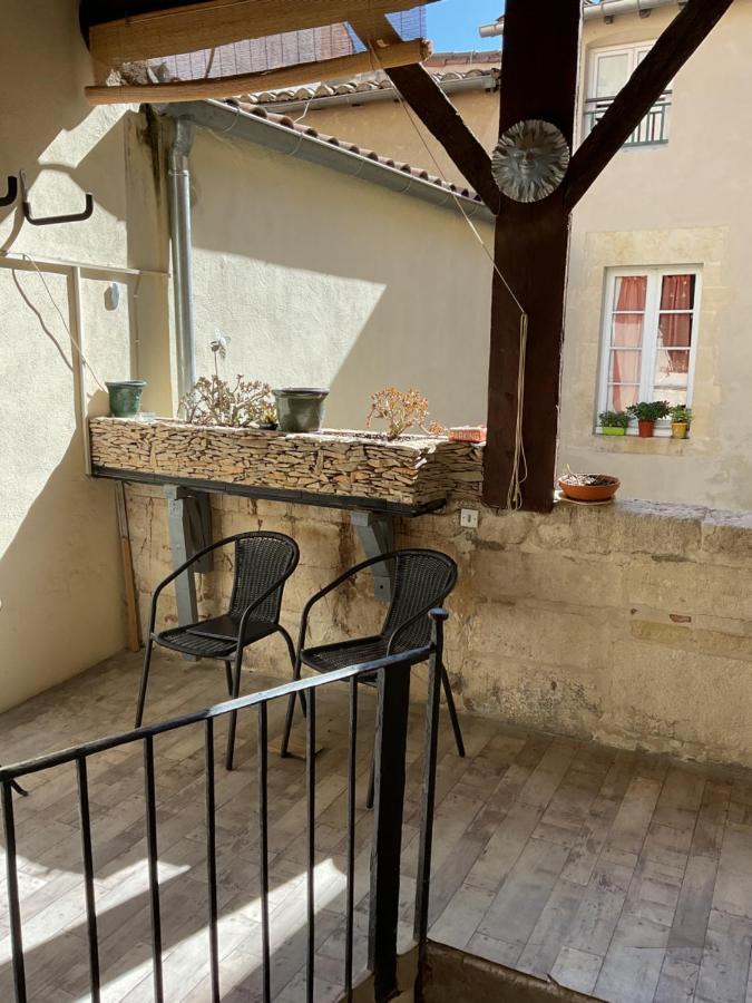 Place Aux Herbes Appartement Nîmes Buitenkant foto